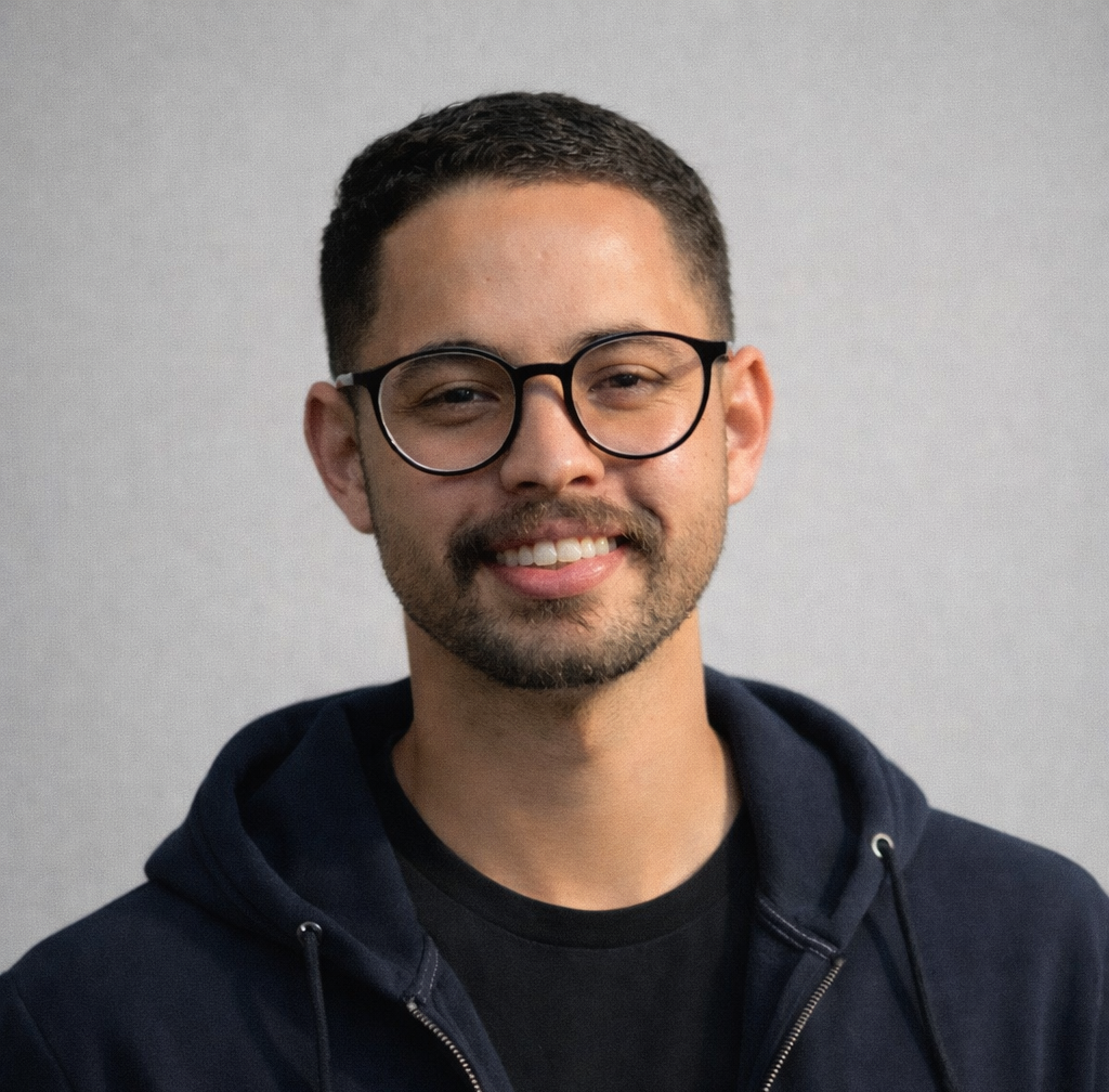 Gabriel — CEO de LUMIONIS
